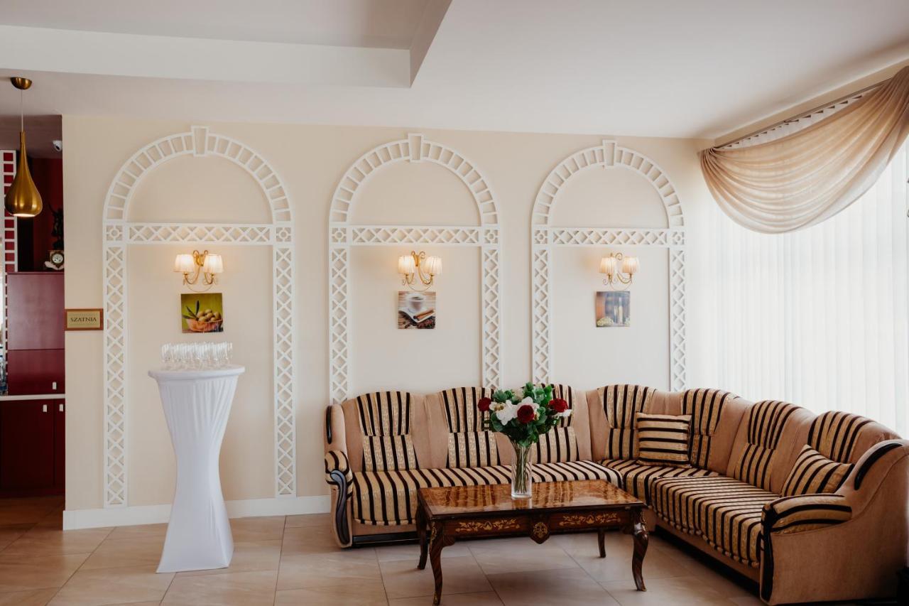Hotel Korczowa Mlyny  Eksteriør bilde