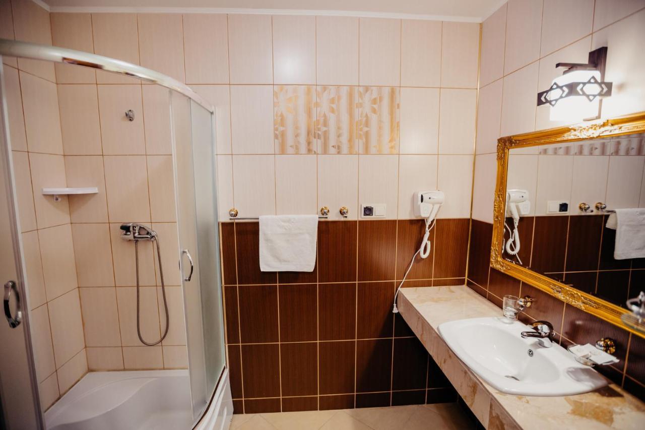 Hotel Korczowa Mlyny  Eksteriør bilde