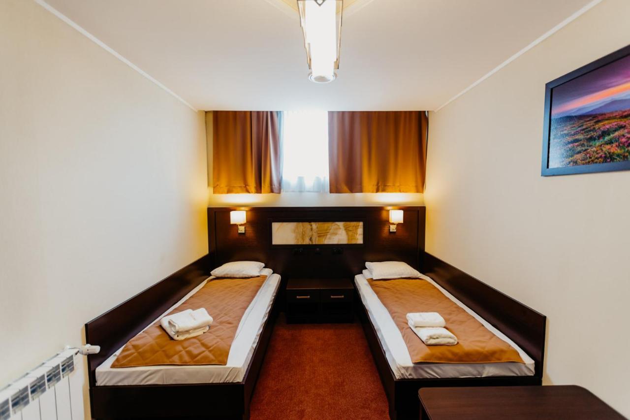 Hotel Korczowa Mlyny  Eksteriør bilde