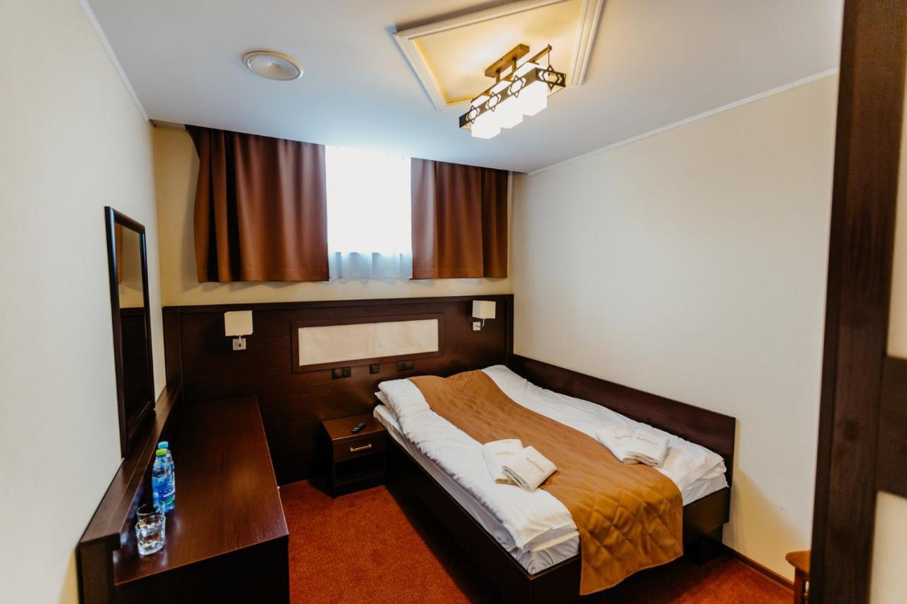 Hotel Korczowa Mlyny  Eksteriør bilde