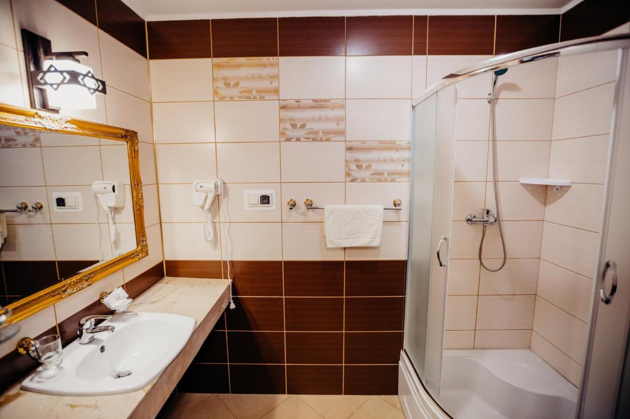 Hotel Korczowa Mlyny  Eksteriør bilde