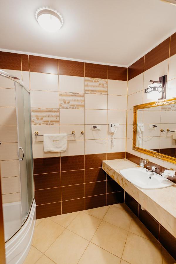 Hotel Korczowa Mlyny  Eksteriør bilde