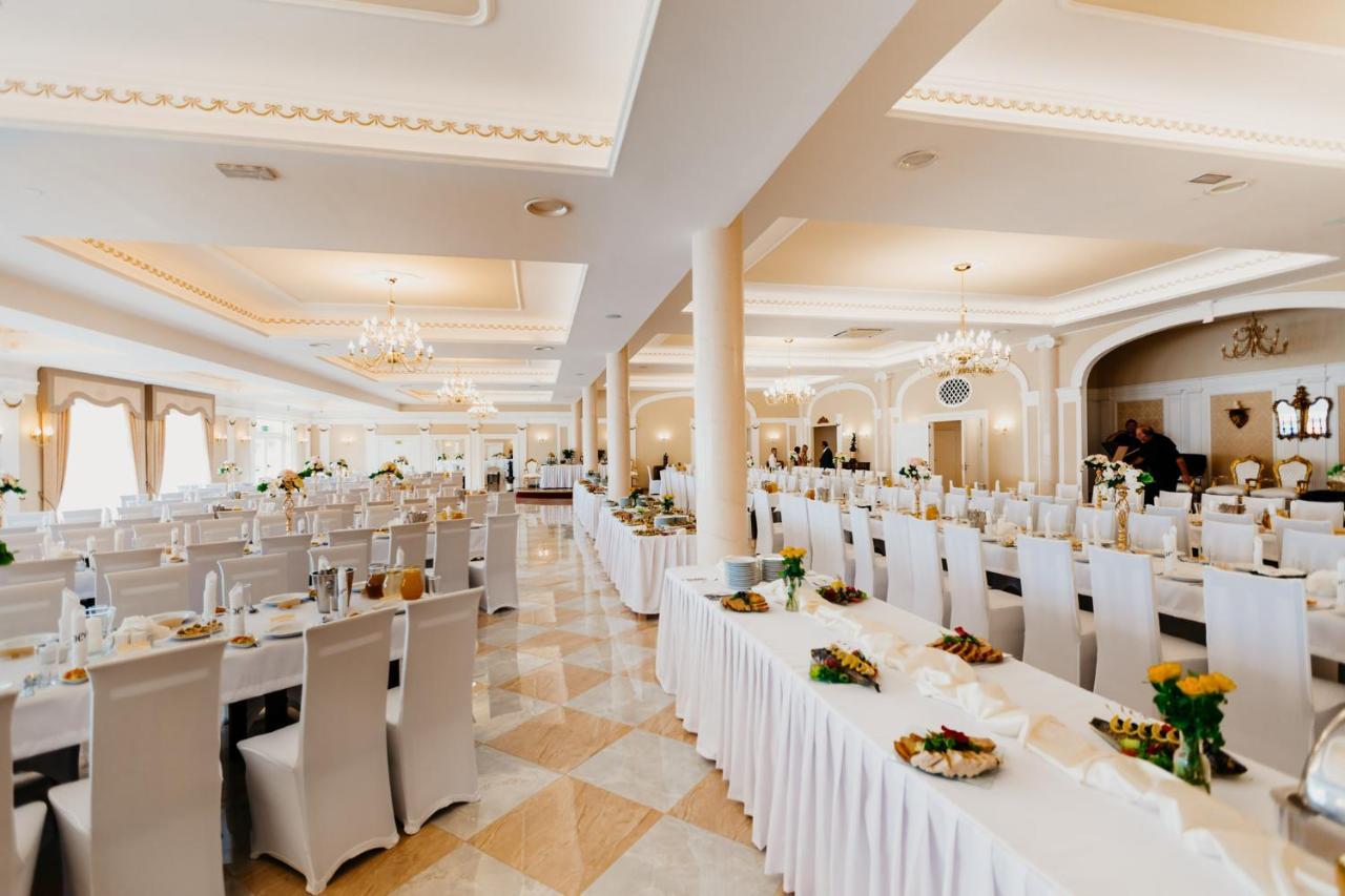 Hotel Korczowa Mlyny  Eksteriør bilde